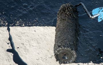 Per Ffordd Llan liquid sealant waterproofing